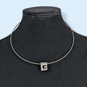 (2/$20) Vintage "G" Pendant Torque Necklace